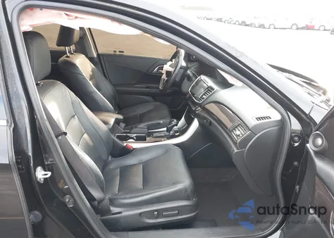 2017 Honda Accord Hybrid Ex-L z USA, uszkodzony, nr VIN JHMCR6F53HC028196